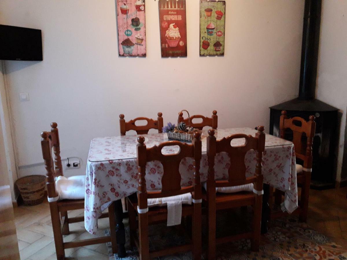 Casa De La Abuela Pepi Guest House Aracena Luaran gambar